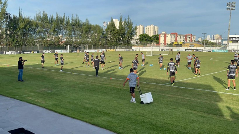 Eduardo Barroca comanda primeira atividade como treinador do Ceará