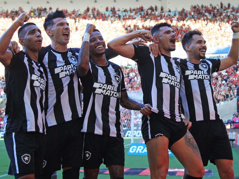 Brasileirão: Botafogo volta a jogar bem, vence Fortaleza e abre cinco  pontos na liderança