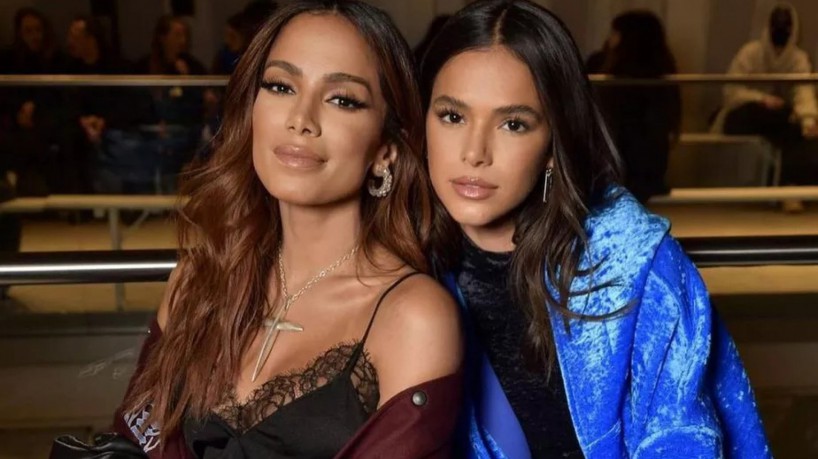 Bruna Marquezine usou as redes sociais para criticar os rumores sobre a rivalidade entre ela e Anitta; a atriz pediu para que seus fãs não engajem em publicações sobre o assunto