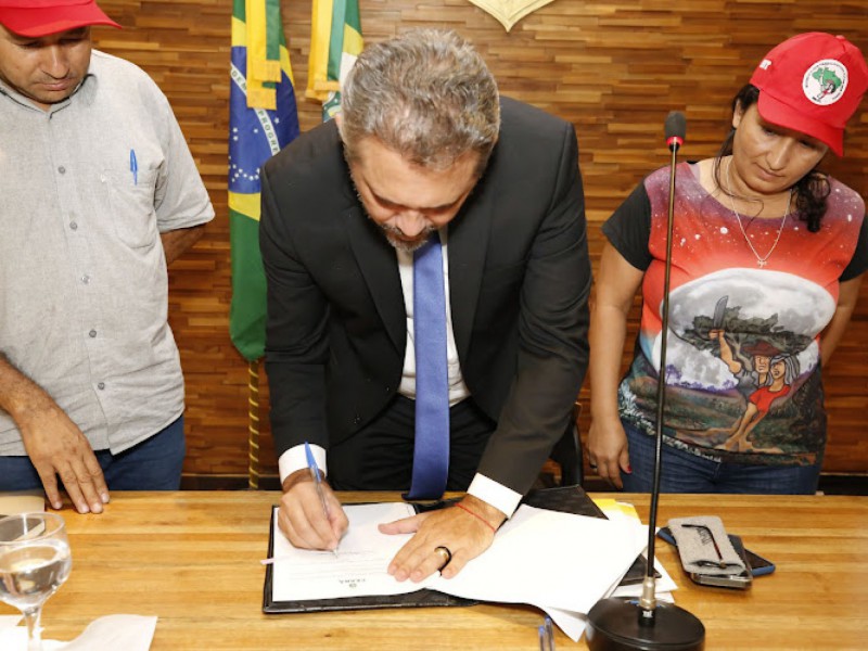 Entrega de imóvel e aquisição de terras foram os destaques do Idace em  julho - Instituto do Desenvolvimento Agrário do Ceará