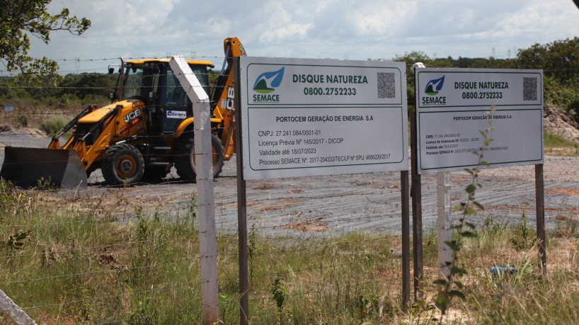 Obras de limpeza do terreno para a Portocem já estavam em curso