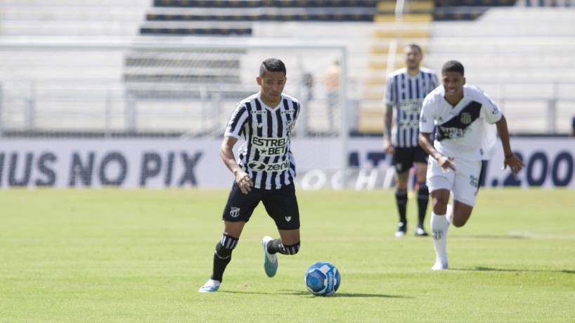 Jogo entre Ponte Preta e Ceará pela Série B 2023