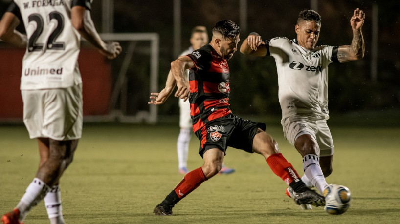 Ceará e Vitória se enfrentam pelo Brasileirão Série B 2023 hoje, 10; onde assistir ao vivo aos jogos do dia e horário do jogo.