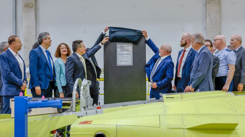 Produção de caças Gripen fortalece indústria nacional, diz José Múcio