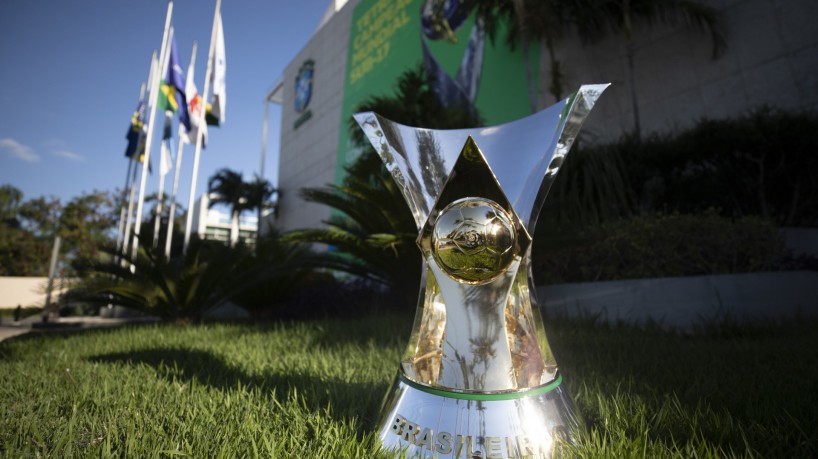 Taça do Brasileirão na sede da CBF