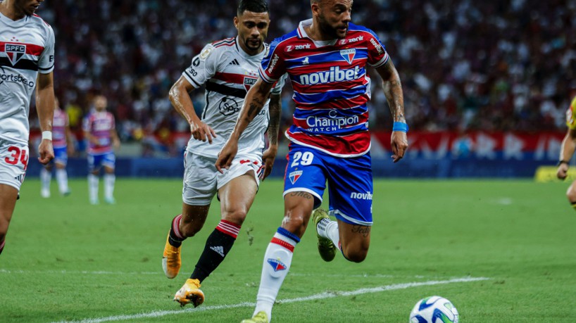 FORTALEZA-CE, BRASIL, 11-05-2023: Fortaleza x São Paulo, na Arena Castelão pelo Campeonato Brasileiro. (Foto: Aurélio Alves/O Povo)