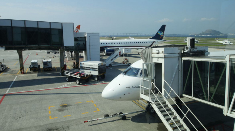  Movimento de aeronaves no Aeroporto Santos Dumont.  