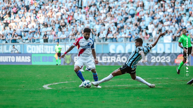 Fortaleza e Grêmio em jogo pela Série A em Porto Alegre