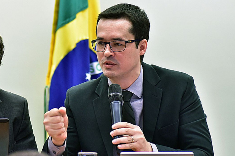 Em decisão unânime, TSE cassa mandato do deputado Deltan Dallagnol 