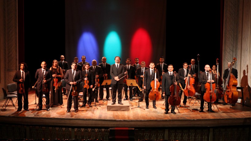 Orquestra de Câmara Eleazar de Carvalho (Orcec) realiza uma apresentação especial em homenagem a Belchior no Theatro José de Alencar (TJA)