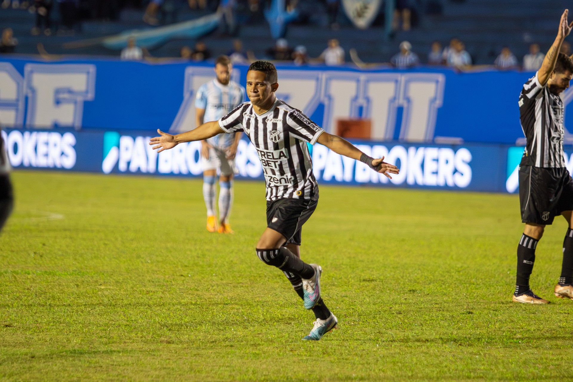 Erick balançou as redes pelo terceiro jogo consecutivo (Foto: Felipe Santos/CearaSC)