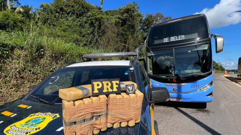 Mulher foi presa com 12 tablets de cocaína dentro de ônibus em Tianguá