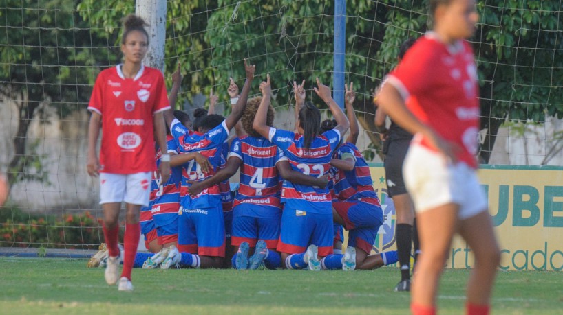 Fortaleza feminino venceu o Vila Nova nos acréscimos pelo Brasileirão A2. 