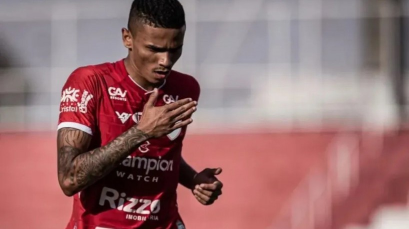 Marcus Vinícius, o Romário, foi banido do futebol pelo STJD