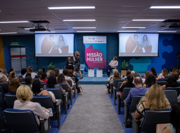 O evento Missão Mulher Experience reuniu cerca de 200 mulheres no auditório do Sebrae (Foto: Samuel Setubal) 