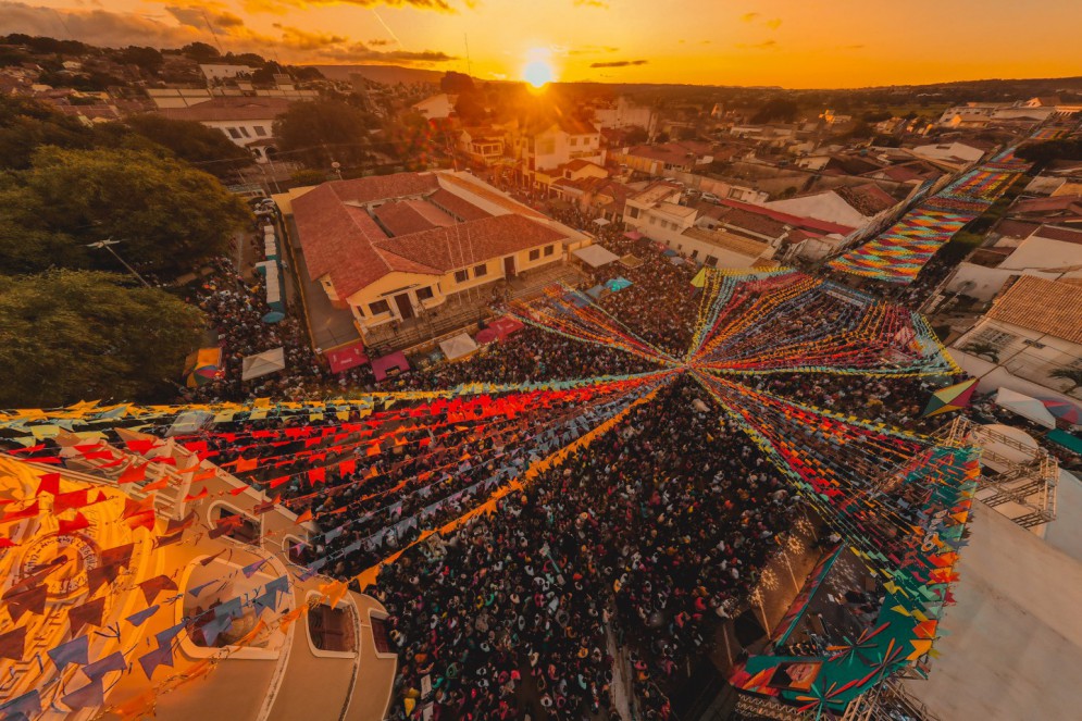 Festa do Pau da Bandeira de Santo Antônio é parte da trezena dedicada ao padroeiro(Foto: Vandson Domingos/Especial para O POVO)