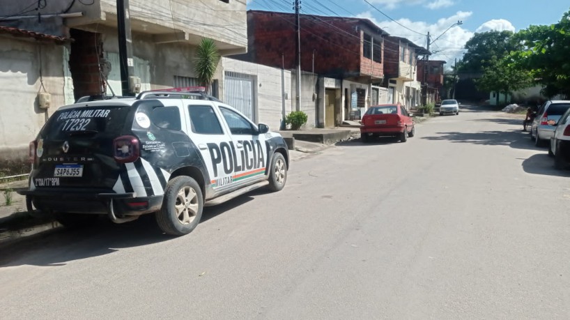 Veículo do policial foi encontrado na rua Ipiranga, no bairro Siqueira