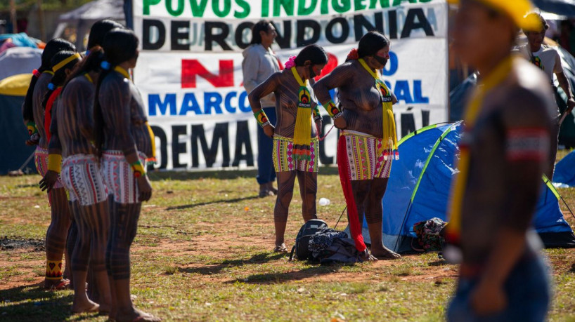 Brasília - 06/06/2023 Acampamento indígena contra o Marco Temporal na Esplanada dos Ministérios.  Foto: Fabio Rodrigues-Pozzebom/ Agência Brasil