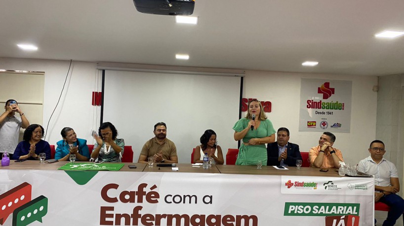 Café da manhã com políticos na sede do Sindsaúde