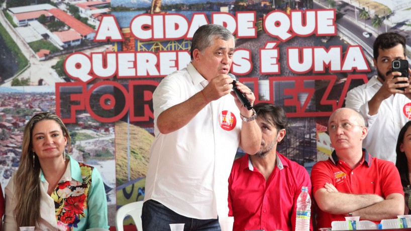  Deputado federal José Guimarães, líder do governo Lula na Câmara