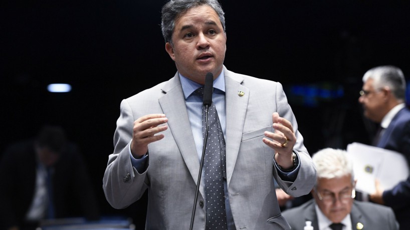 Senador Efraim Filho