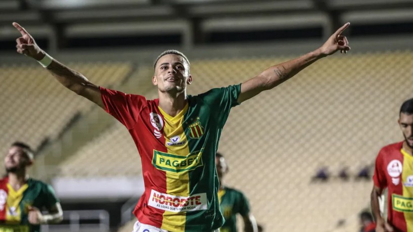 Atacante Matheus Martins, do Sampaio Corrêa