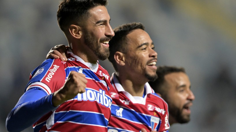 Atacante Lucero comemora gol no jogo Palestino x Fortaleza, no estádio El Teninete, pela Copa Sul-Americana 2023