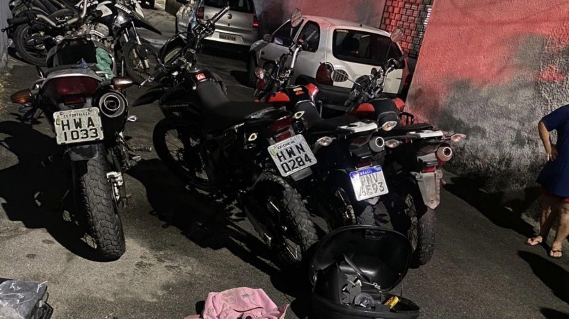 Dois irmãos foram presos por receptação. Eles são suspeitos de envolvimento em esquema de desmanche de motocicletas na Parquelândia, em Fortaleza