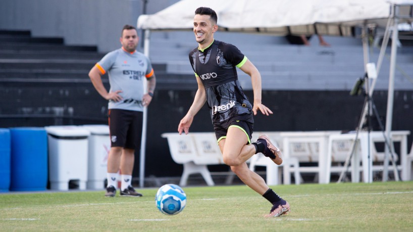 Em tratamento de lesão, Guilherme Castilho deve retornar ao Ceará para o segundo jogo da final do Campeonato Cearense