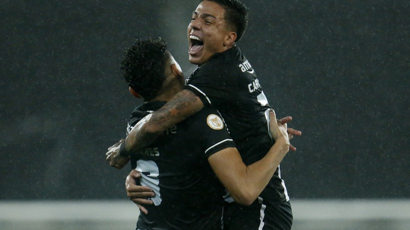 Carlos Alberto. Botafogo x Vasco pelo Campeonato Brasileiro no Estadio Niltos Santos. 2 de Julho de 2023, Rio de Janeiro, RJ, Brasil. Foto: Vitor Silva/Botafogo. 
Imagem protegida pela Lei do Direito Autoral Nº 9.610, DE 19 DE FEVEREIRO DE 1998. Sendo proibido qualquer uso comercial, remunerado e manipulacao/alteracao da obra.
