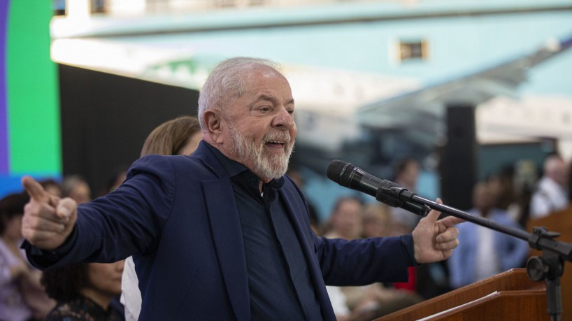 Lula sanciona lei da igualdade salarial entre homens e mulheres