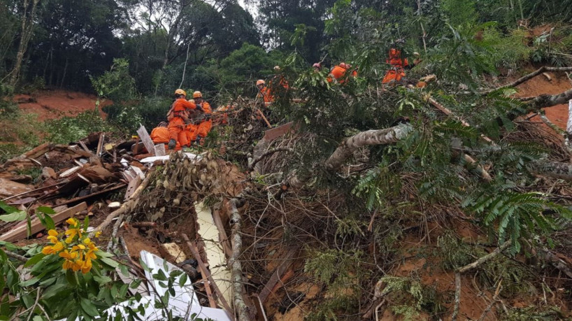 retomada de buscas em Petrópolis