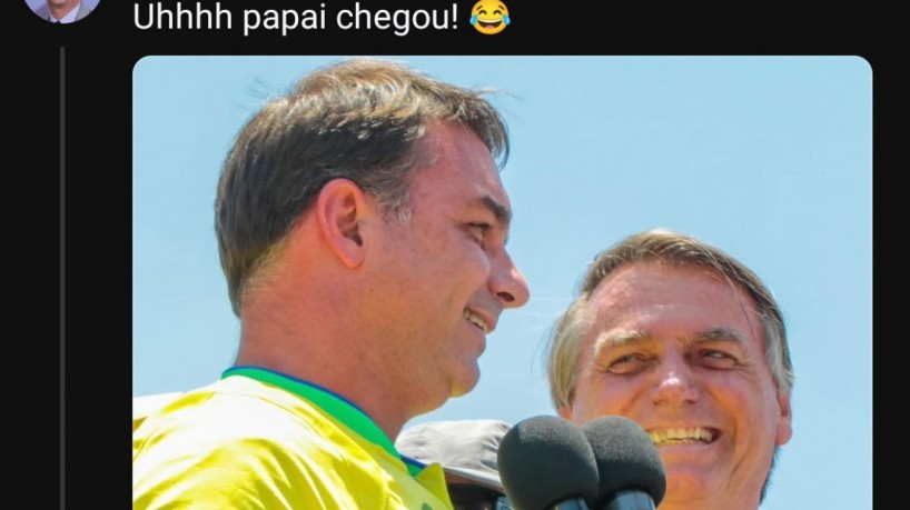 Flávio Bolsonaro postou foto com o pai 