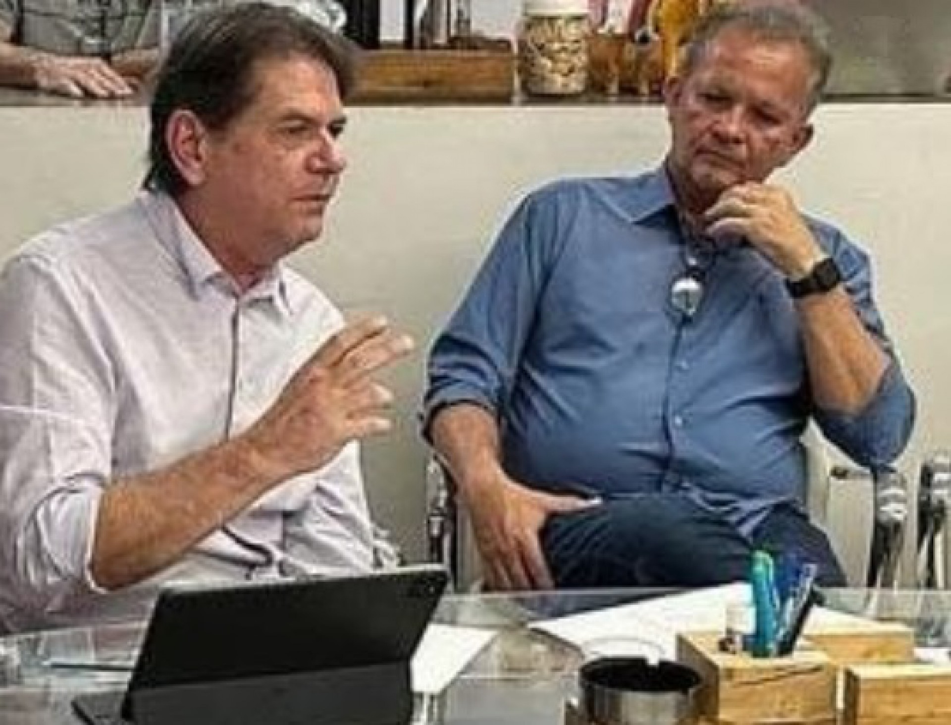 Cid Gomes e André Figueiredo: confronto nos discursos com relação ao projeto à reeleição de Sarto (Foto: REPRODUÇÃO)