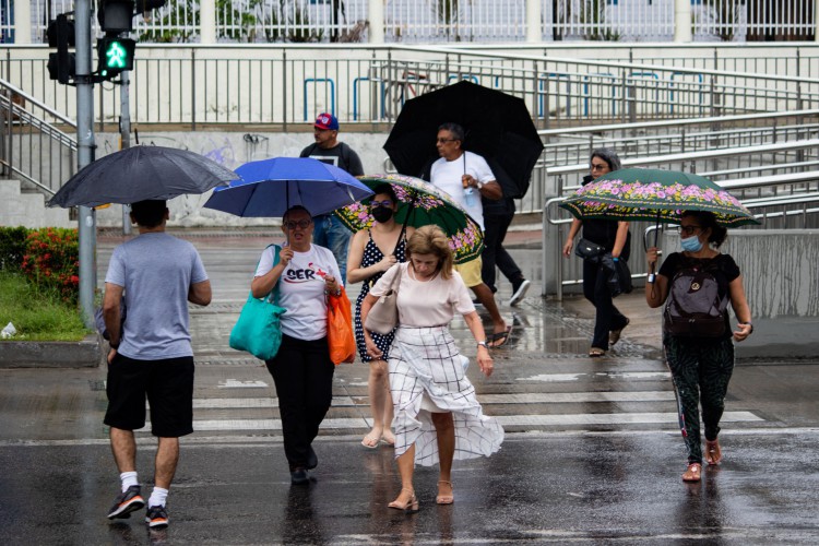 Chuvas passageiras são esperadas no início da semana