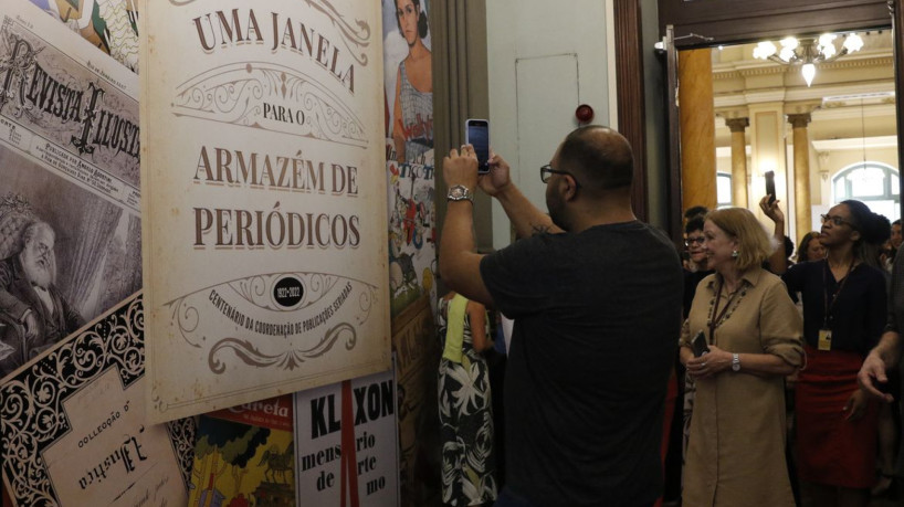 Rio de Janeiro (RJ), 13/07/2023 - A exposição Uma janela para o Armazém de Periódicos, da Biblioteca Nacional, celebra o centenário da Coordenação de Públicações Seriadas.. Foto: Fernando Frazão/Agência Brasil