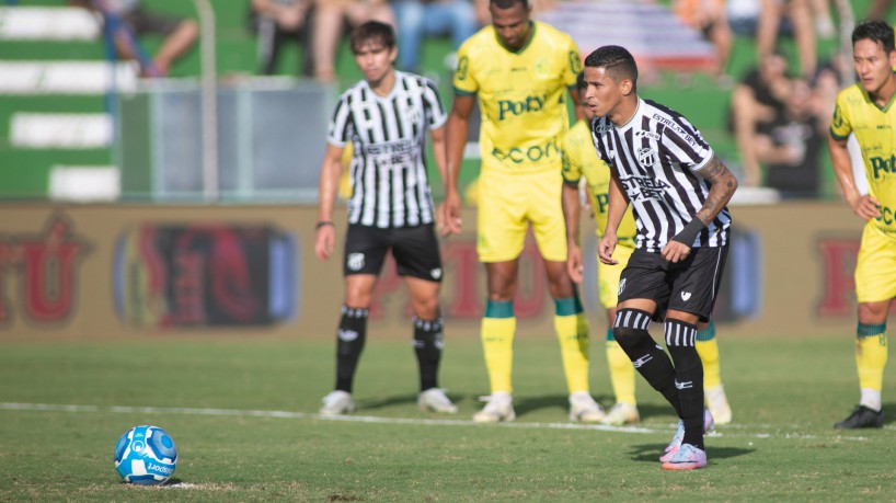 Erick foi o responsável pelo gol do Ceará no empate por 1 a 1 diante do Mirassol, pela Série B 2023