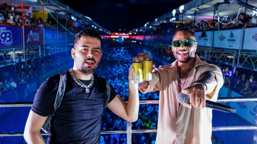 Beats levou o DJ e produtor Pedro Sampaio para estrear no Corredor da Folia 