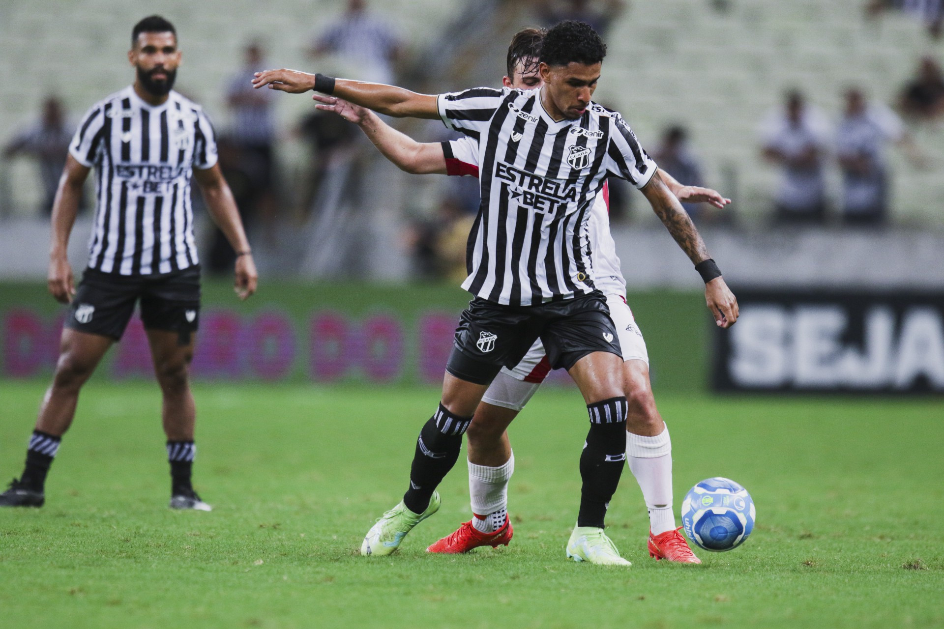 Não é só o Botafogo! Veja outros times que perderam edições do