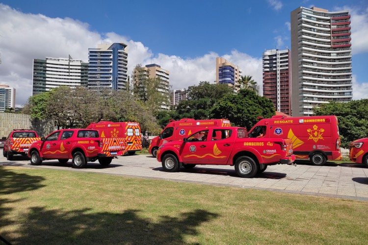 Foto de apoio ilustrativo: bombeiros atuaram para apagar as chamas
