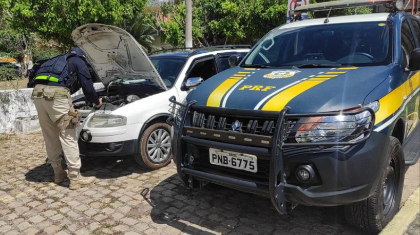 O veículo foi apreendido na cidade de Milagres, no Ceará