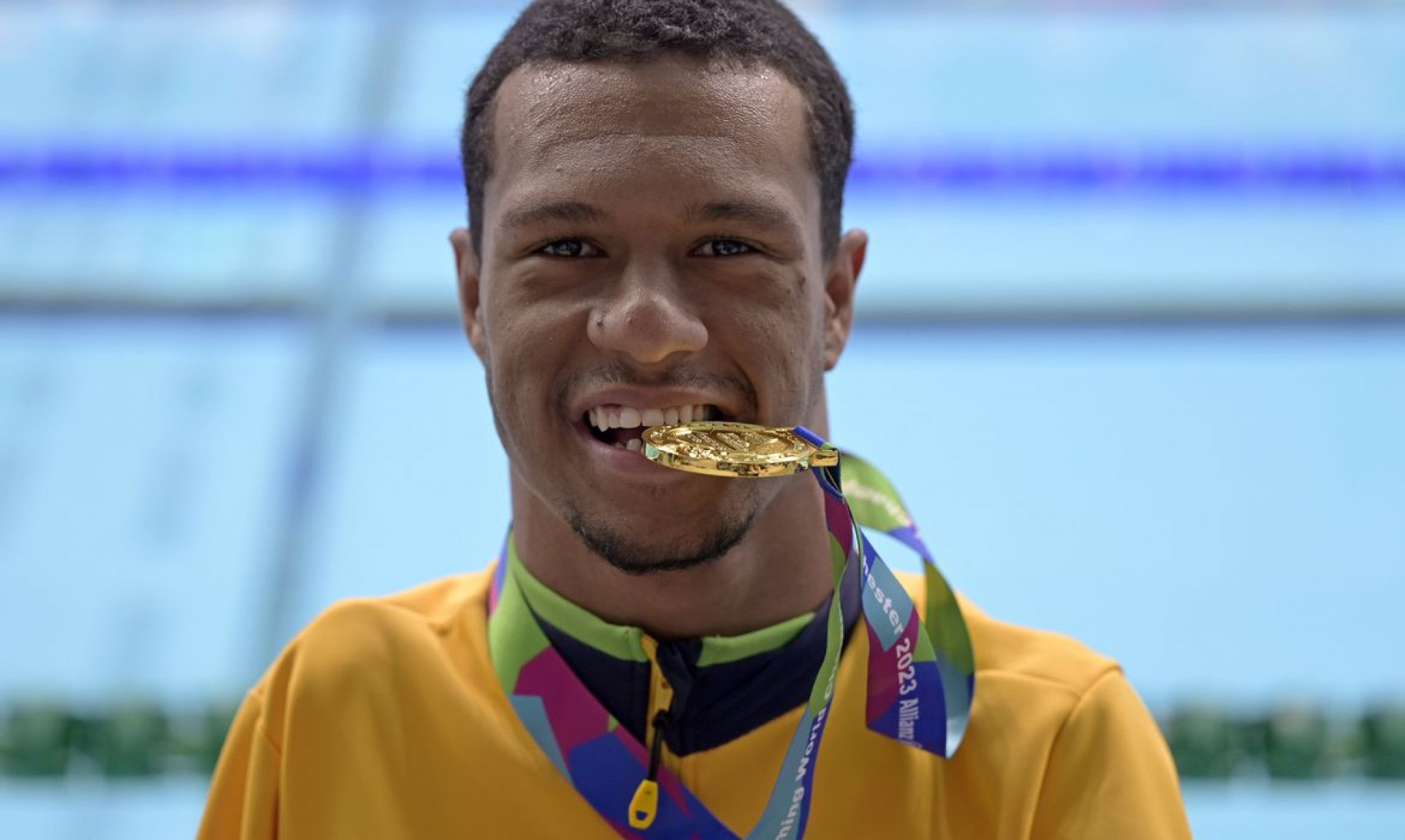 Gabriel Araújo fatura bicampeonato mundial nos 50 metros costas (Foto: DOUGLAS MAGNO)