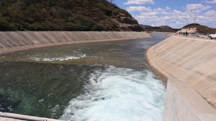 ￼Instalação de novo sistema de bombeamento permitiu a chegada das águas ao reservatório de Jati