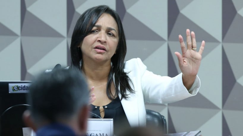 Brasília (DF) 06/06/2023 Senadora e relatora da CPMI do golpe, Eliziane Gama, leu o seu plano de trabalho ao colegiado. Foto Lula Marques/ Agência Brasil.