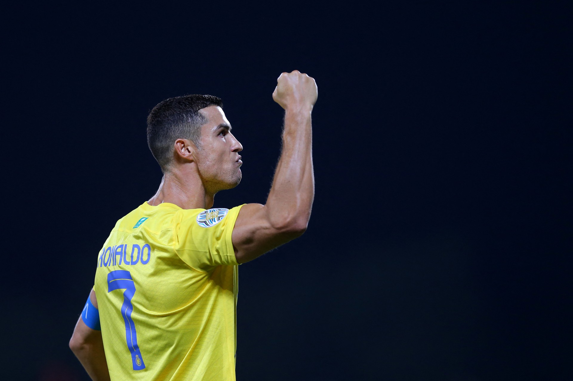 Cristiano Ronaldo em jogo do Al-Nassr pela Copa Árabe de Clubes Campeões (Foto: Abdullah Mahdi / AFP)