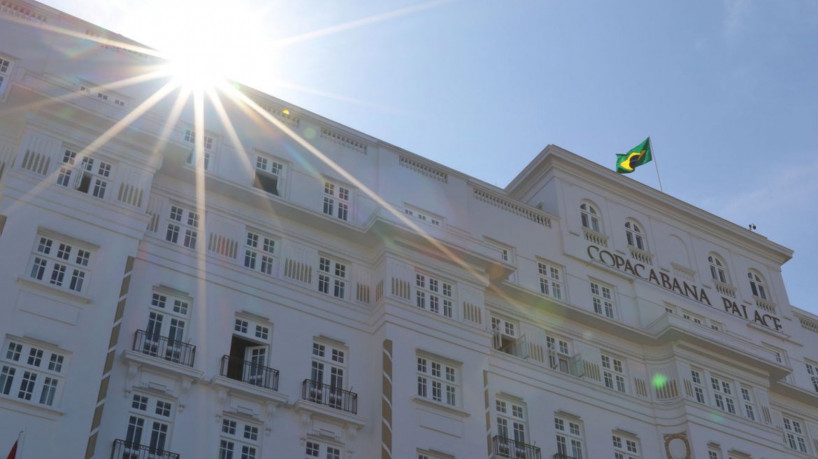 Copacabana Palace completa 100 anos apostando em luxo com tradição