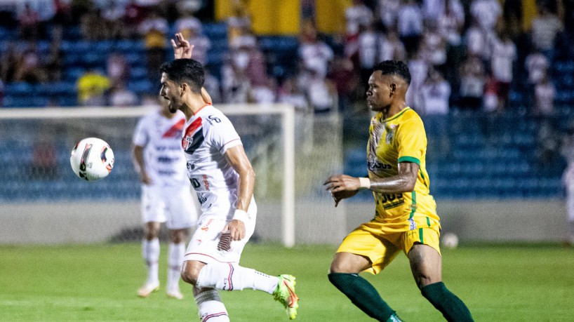 Ferroviário enfrentou o Pacajus pela semifinal da Taça Fares Lopes nesta quarta-feira, 16, no Estádio Presidente Vargas