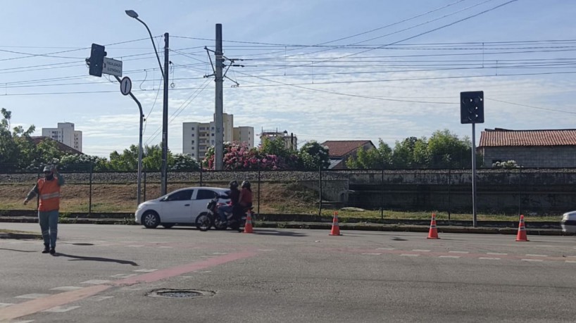 Parte dos semáforos de Fortaleza apresentou instabilidade na manhã desta quarta-feira, 16