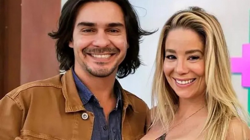 Após sete anos de relacionamento, Danielle Winits e André Gonçalves se separaram