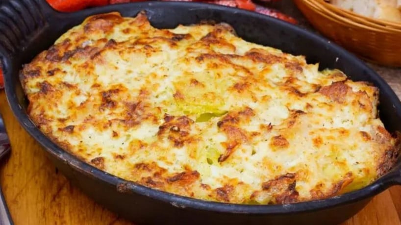 Bacalhau gratinado com batatas (Imagem: page frederique | Shutterstock)